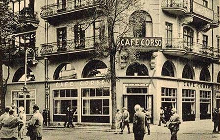 Cafe Corso mieszcząca się pod numerem 66, na parterze Hotelu Werminghoff, zdjęcie z ok. 1931 r.  źródło: 