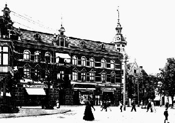 Towarowy Fastów widziany od strony rynku miejskiego, zdjęcie 1905 r.  źródło: TPS