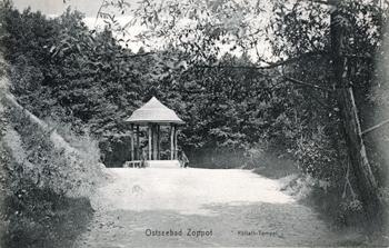 Altanka znajdująca się nieopodal jaru Swelinii, zdjęcie z ok. 1910 r. źródło: KC