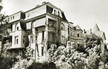 Pensjonat Hotel Imperial, dawniej Pensjonat Dom nad Morzem, widoczny z promenady południowej, zdjęcie z ok. 1940 r. źródło: 