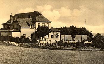 Restauracja Górski Zamek, widziana od strony ul. Zamkowej, zdjęcie z ok. 1920 r. źródło: UM