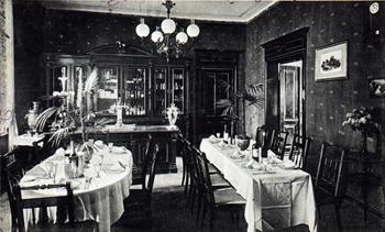Wnętrze hotelu i restauracji Willi Sedan, zdjęcie z ok. 1900 r. źródło: TPS