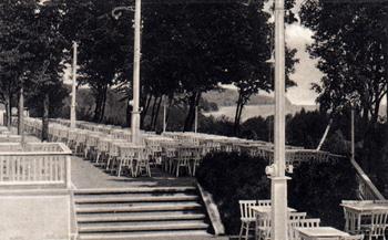 Taras kawiarniany Willi Stolzenfels, widok w kierunku Orłowa, zdjęcie z ok 1910 r. źródło: TPS